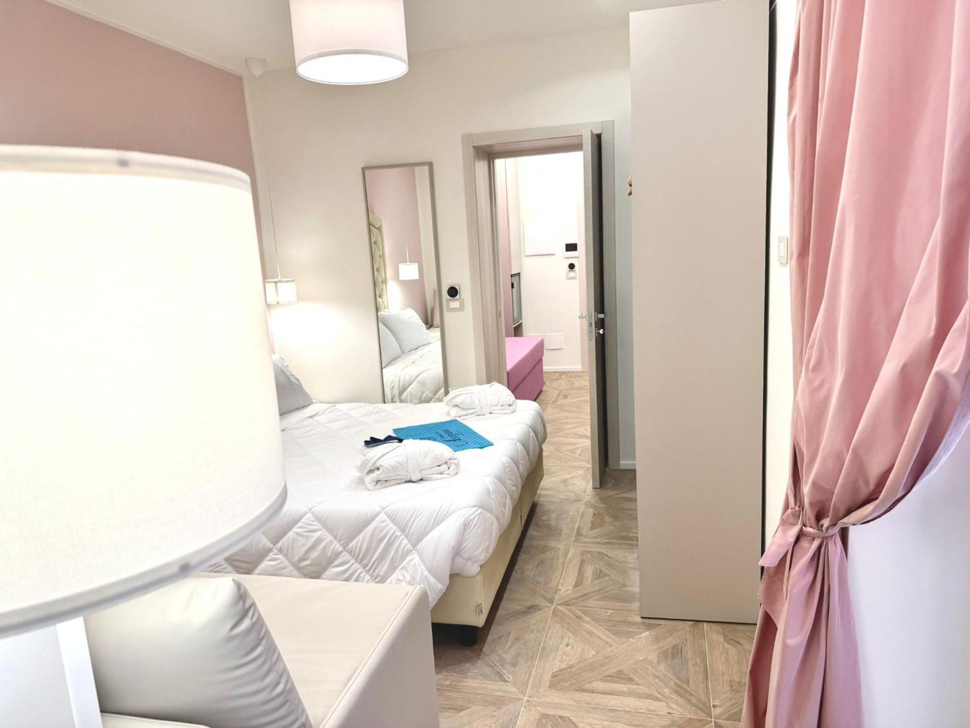 Hotel Astigiana & Appartamenti فاراتسي المظهر الخارجي الصورة